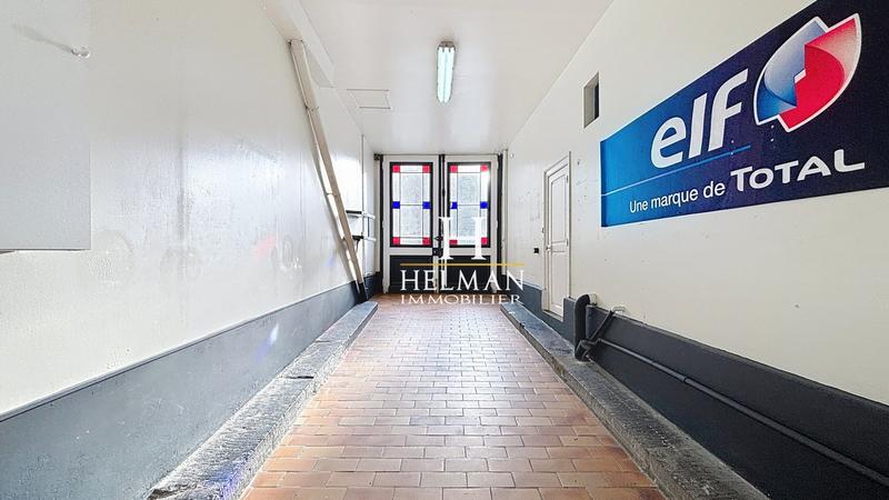 Maison - 230 m² - 11 pièces