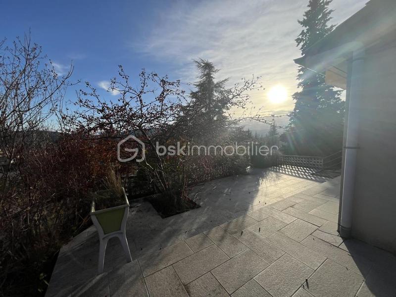 Maison - 143 m² - 4 pièces