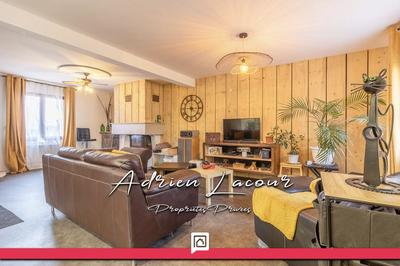 Maison - 139 m² - 7 pièces