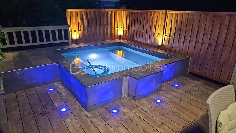 Propriété - 189 m² - 6 pièces