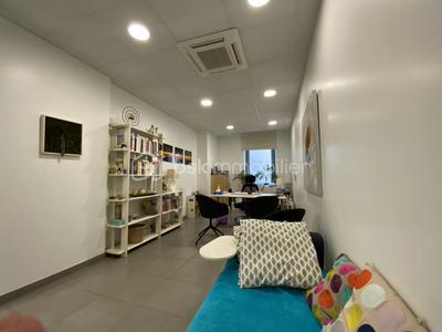 Immeuble - 160 m² - 7 pièces