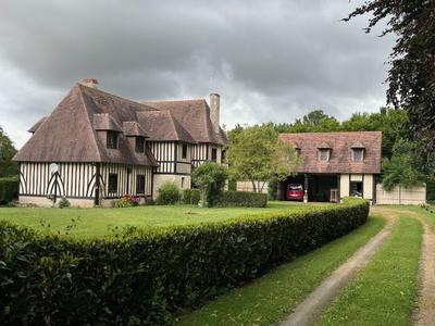 Propriété - 250 m² - 9 pièces