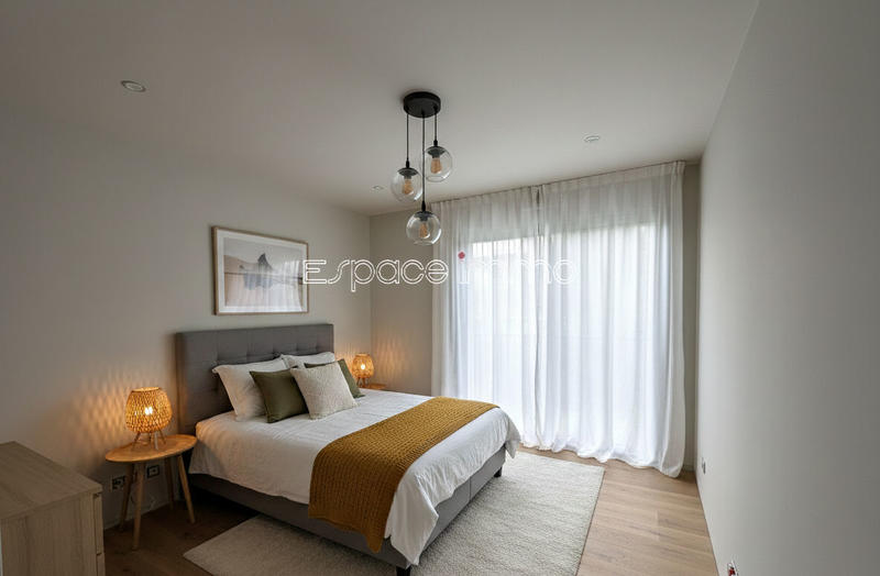 Maison - 200 m² - 6 pièces