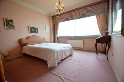 Appartement - 124 m² - 4 pièces