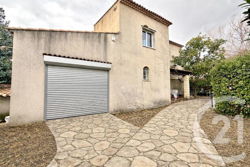 Villa - 166 m² - 6 pièces