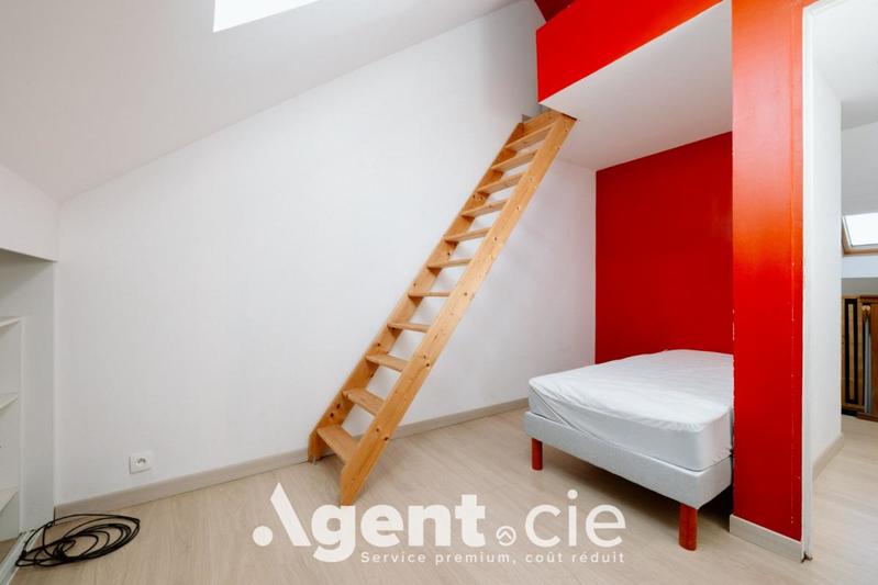 Maison - 104 m² - 5 pièces