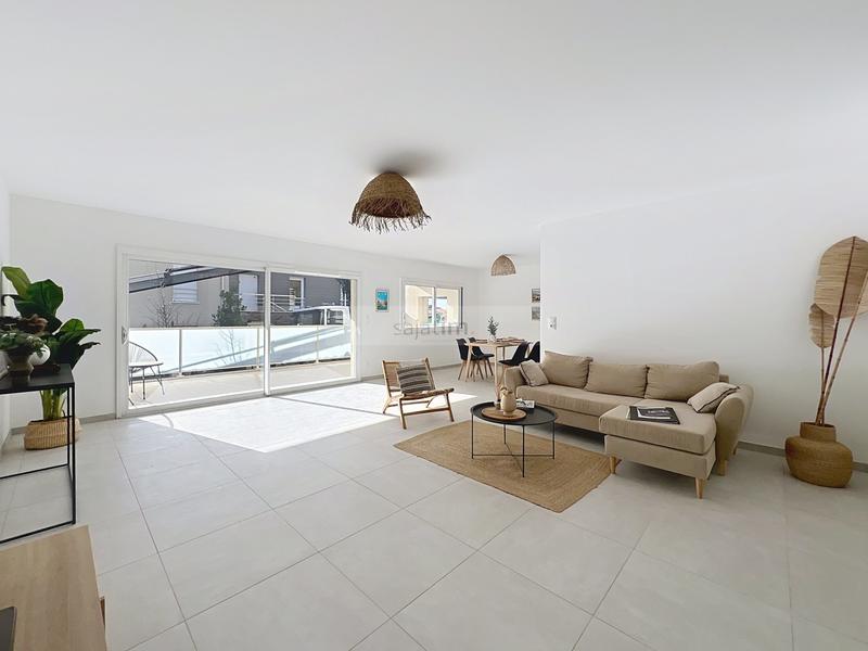 Appartement - 82 m² - 3 pièces