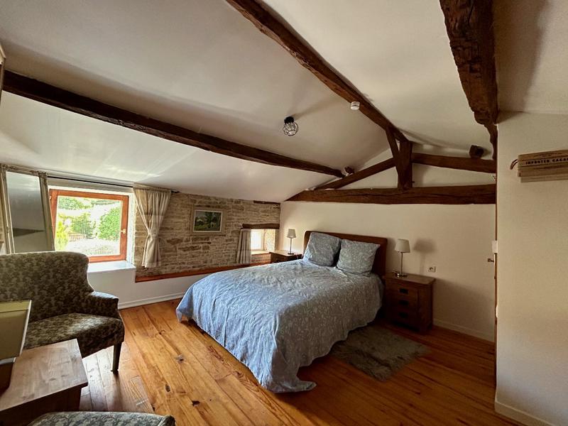 Maison - 177 m² - 11 pièces