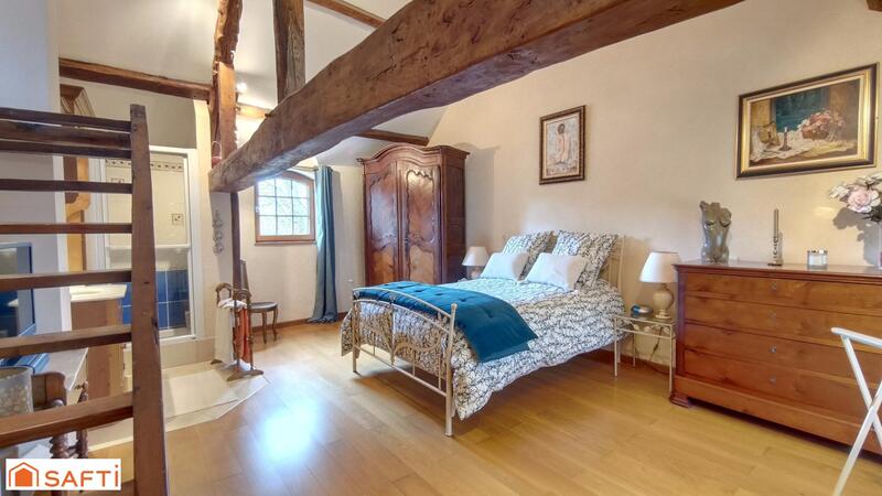 Maison - 180 m² - 7 pièces