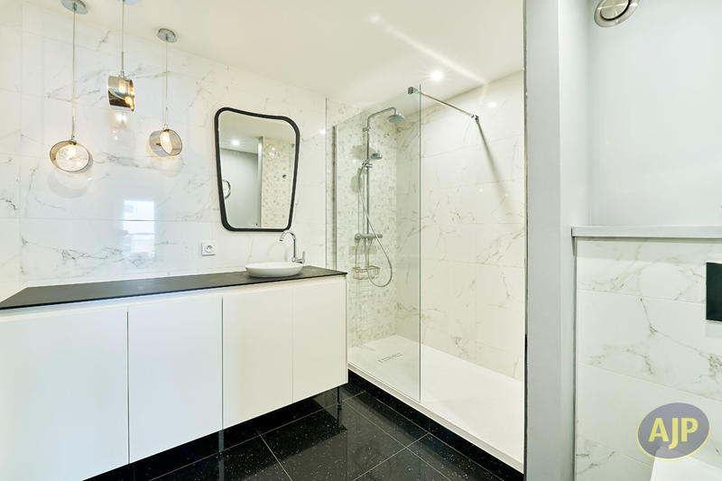 Appartement - 135 m² - 5 pièces