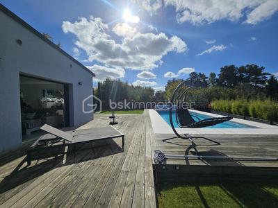 Maison - 162 m² - 6 pièces