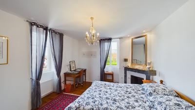 Maison bourgeoise - 220 m² - 9 pièces