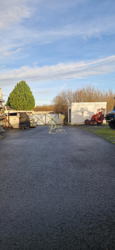 Parking / Garage - 220 m²