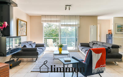 Maison - 211 m² - 6 pièces