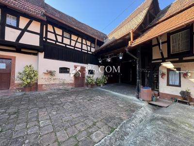 Corps de ferme - 173 m² - 7 pièces