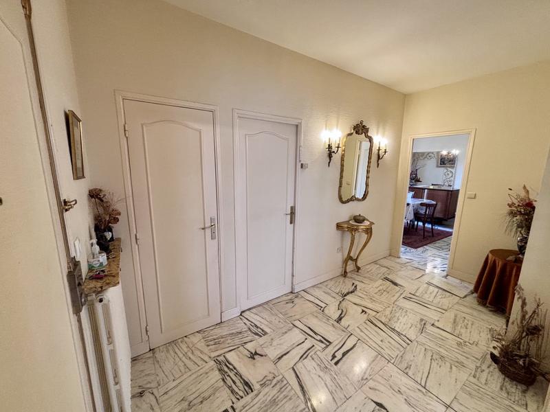 Appartement - 149 m² - 6 pièces