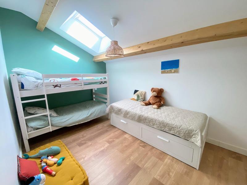 Maison contemporaine - 252 m² - 9 pièces