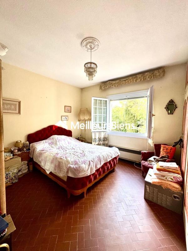 Maison - 185 m² - 7 pièces