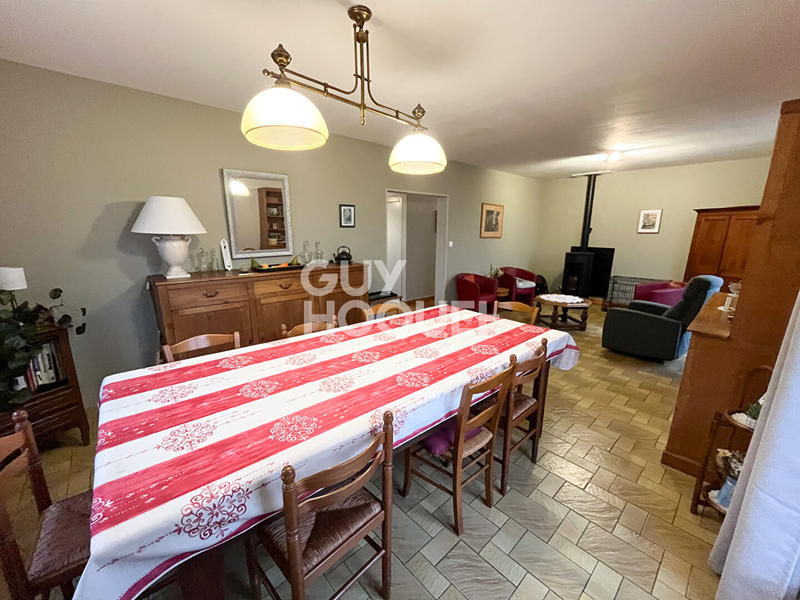 Maison - 140 m² - 7 pièces