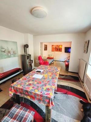 Maison traditionnelle - 77 m² - 3 pièces