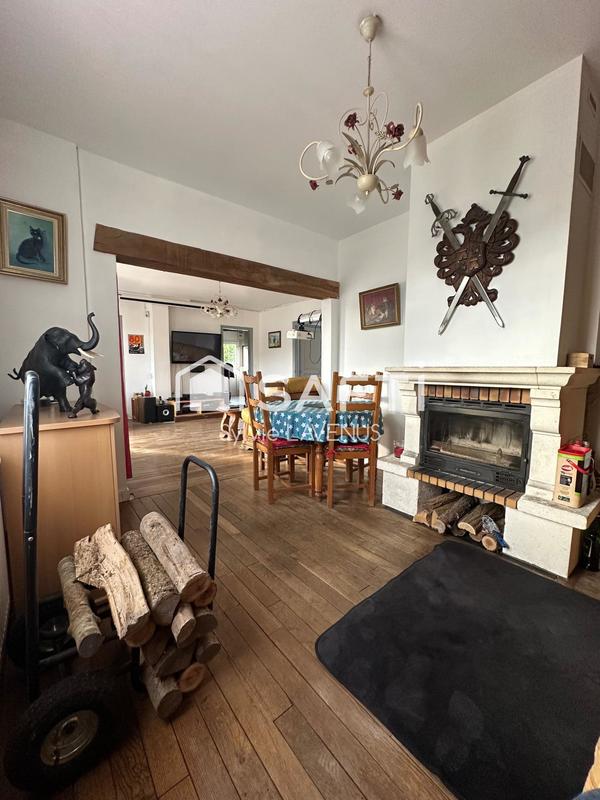 Maison - 111 m² - 5 pièces