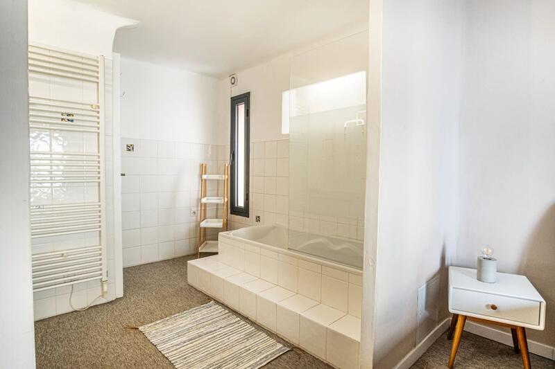 Appartement - 95 m² - 4 pièces