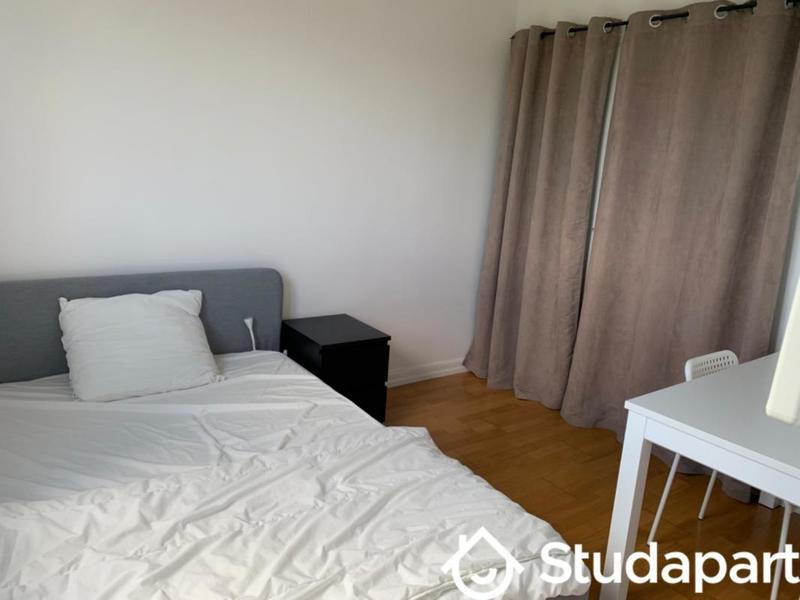 Chambre - 1 m² - 1 pièce