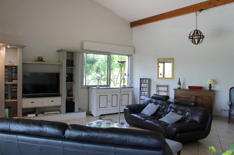 Maison - 220 m² - 6 pièces