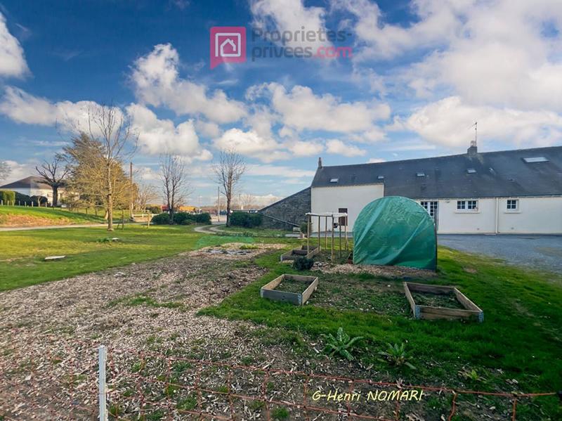 Maison - 228 m² - 9 pièces