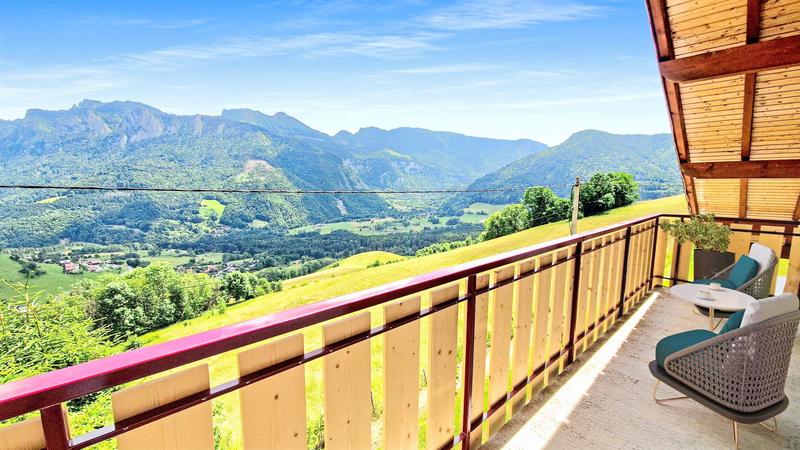 Maison - 262 m² - 6 pièces