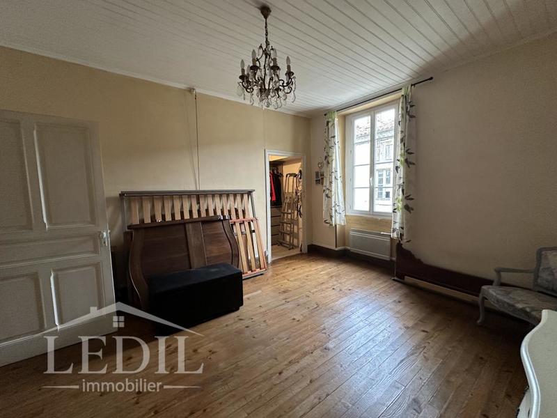 Maison de village - 90 m² - 3 pièces