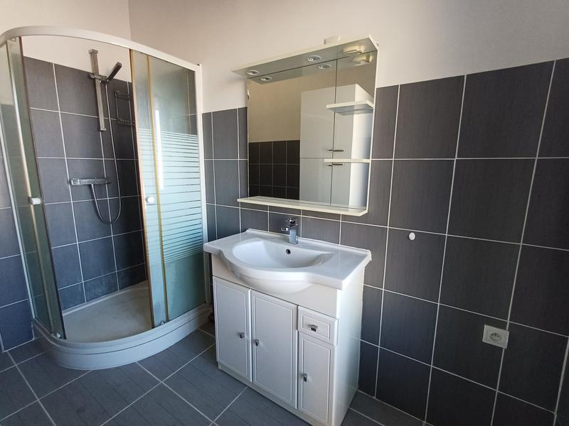 Appartement - 80 m² - 3 pièces