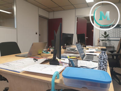 Bureau - 252 m² - 9 pièces