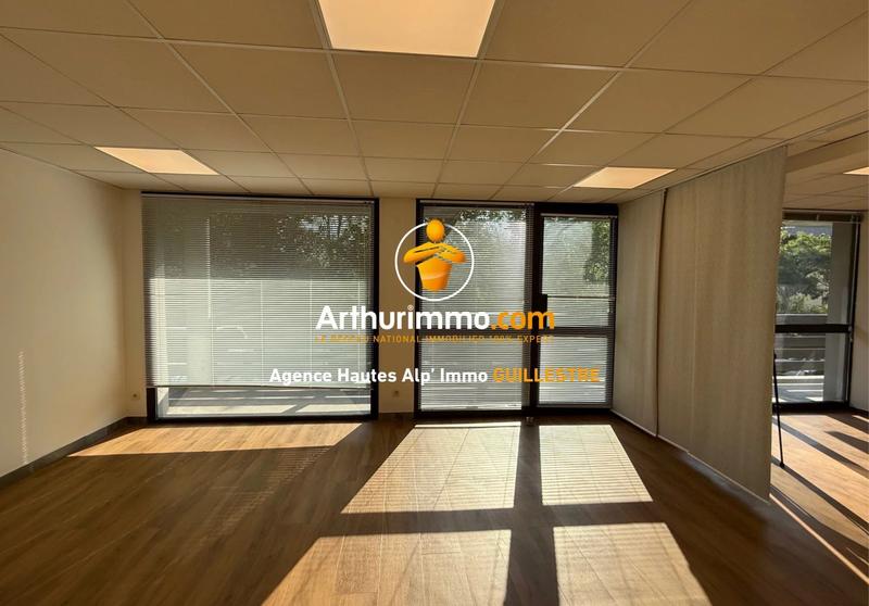 Bureau - 53 m² - 2 pièces