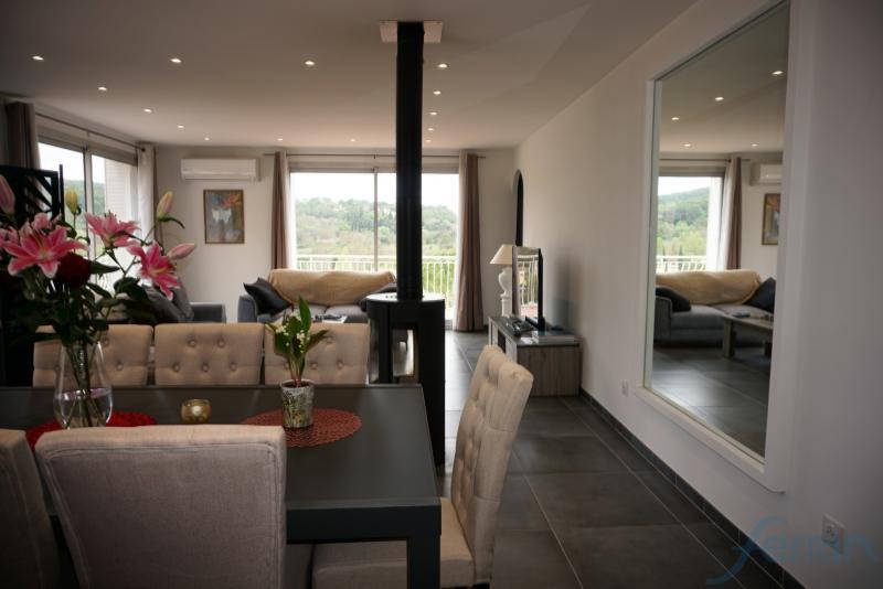 Villa - 210 m² - 8 pièces