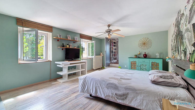 Maison ancienne - 210 m² - 7 pièces