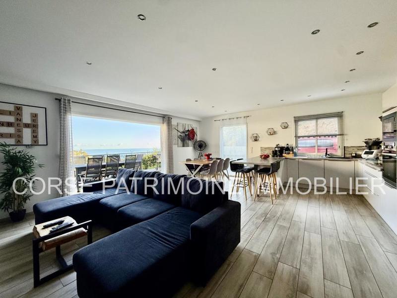 Maison - 124 m² - 6 pièces