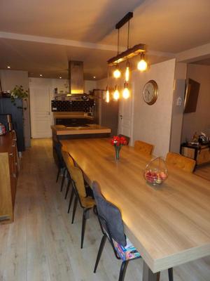 Maison - 169 m² - 8 pièces