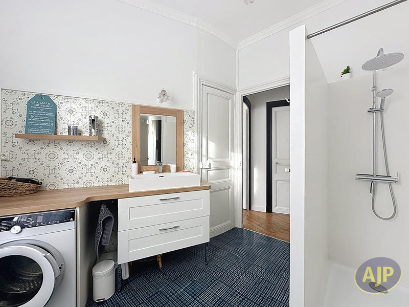 Appartement - 89 m² - 3 pièces