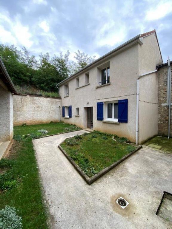 Maison - 74 m² - 4 pièces