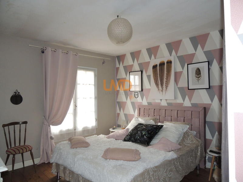 Maison - 170 m² - 6 pièces