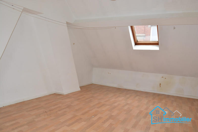 Maison - 85 m² - 5 pièces