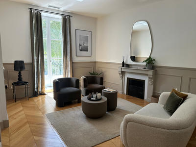 Appartement - 182 m² - 7 pièces