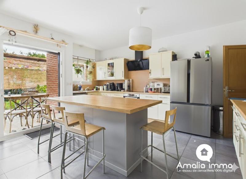 Maison - 142 m² - 6 pièces