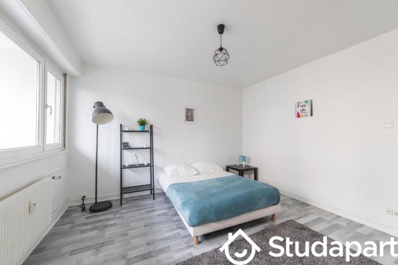 Chambre - 13 m² - 1 pièce