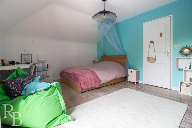 Maison - 210 m² - 5 pièces