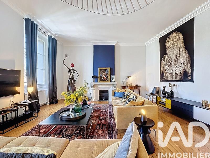 Appartement - 272 m² - 8 pièces