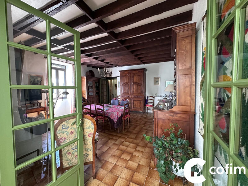 Maison - 185 m² - 7 pièces