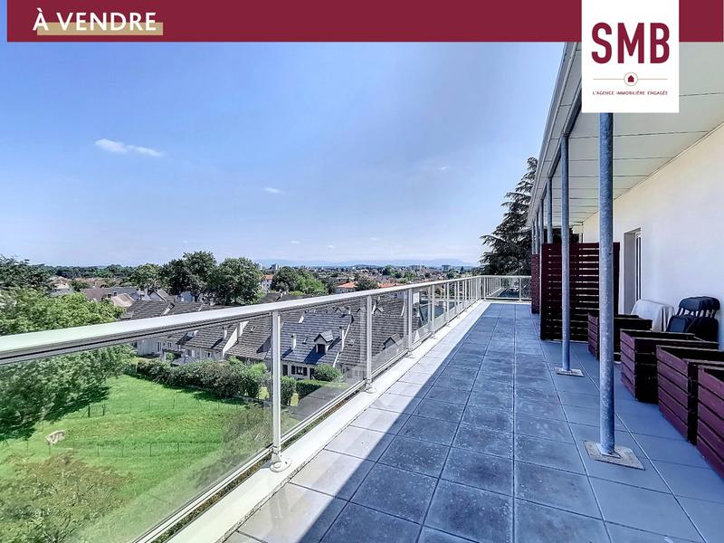 Appartement sur toit - 106 m² - 4 pièces