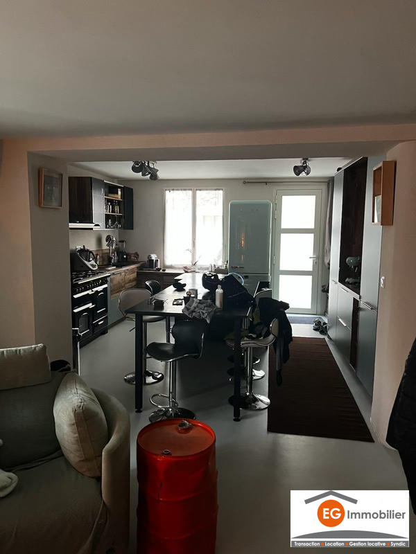 Maison traditionnelle - 140 m² - 4 pièces